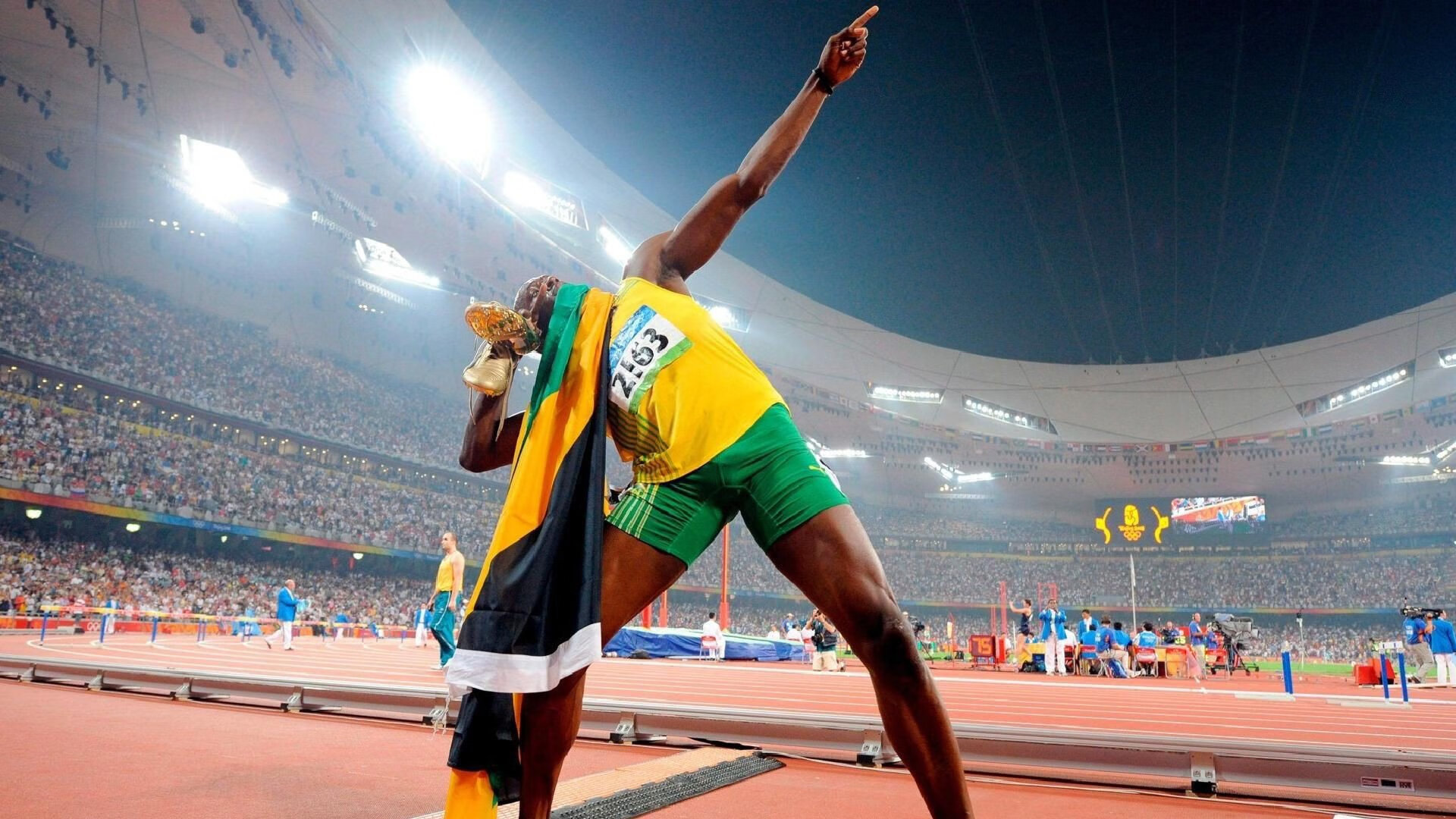 诺埃·庞蒂男子蝶泳赛场新星崛起